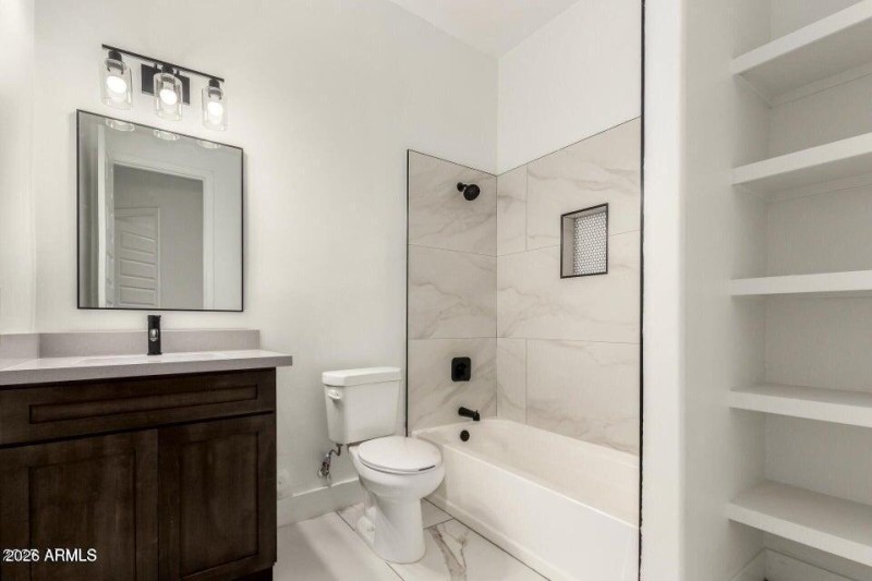 20251018005651472239000000-o