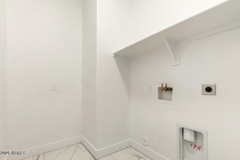 20251018005652608217000000-o