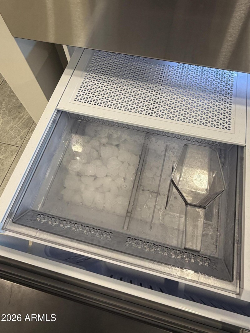 Kitchen double ice maker