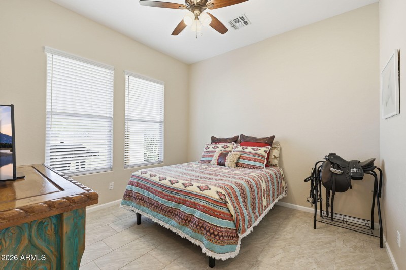 Guest bed 3 east wing