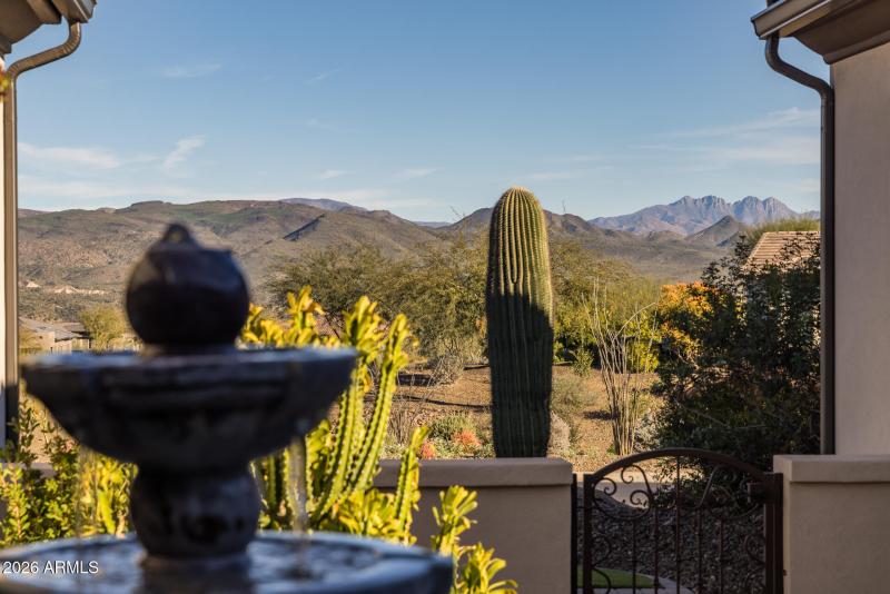 79) FRONT COURTYARD VIEW