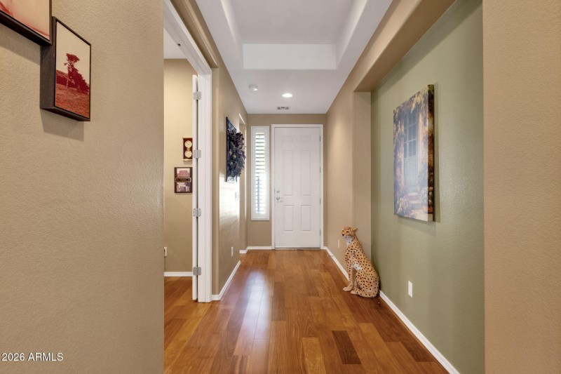 6-web-or-mls-4521-e-carob-dr