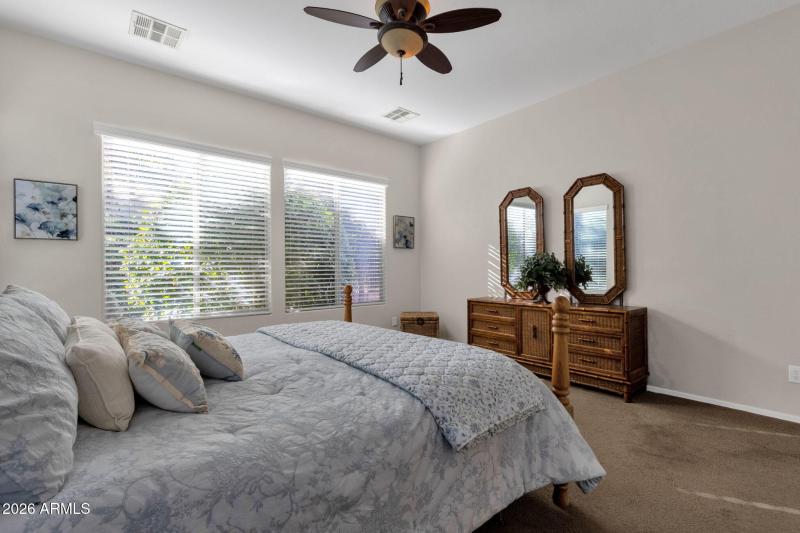 26-web-or-mls-4521-e-carob-dr