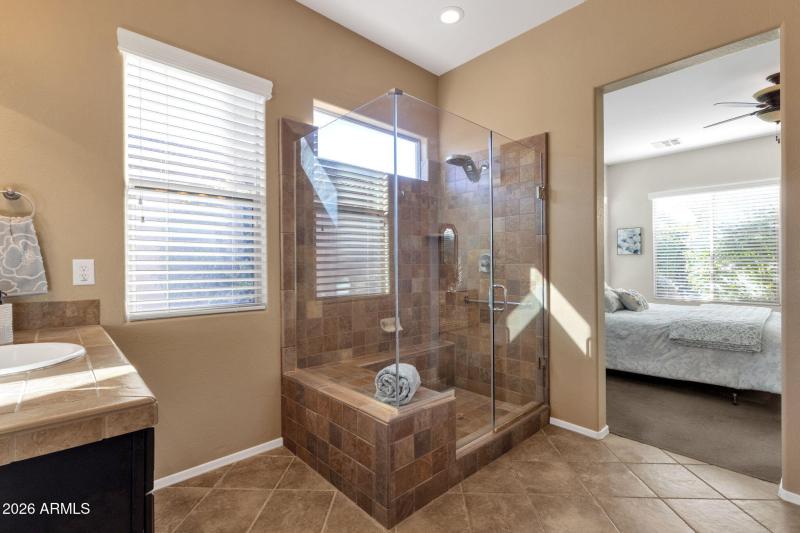 29-web-or-mls-4521-e-carob-dr