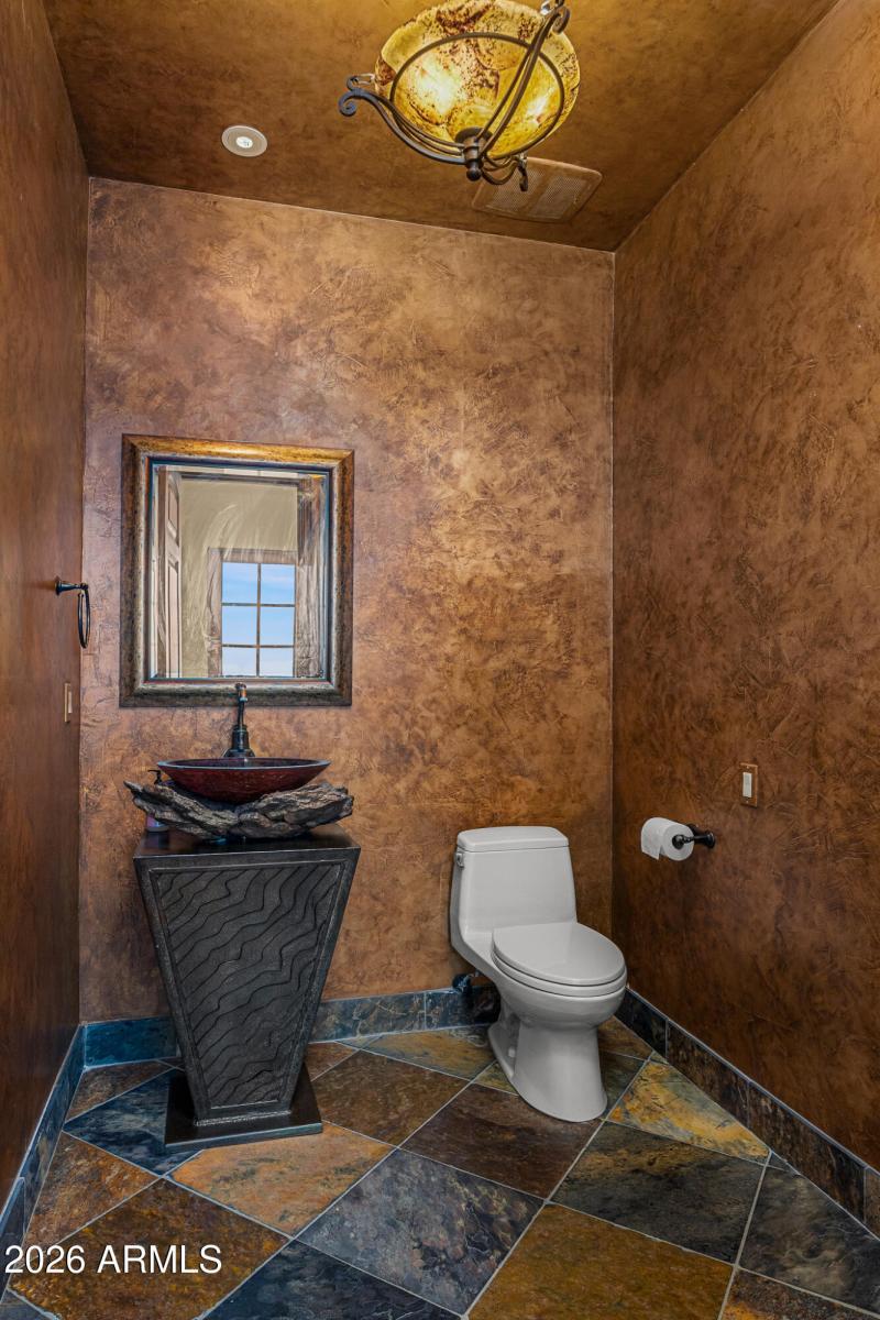 56powder room