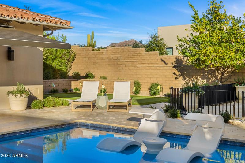 43pool lounge mountain views