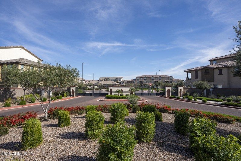 Tre Vicino's Community Amenities