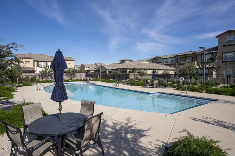 Tre Vicino's Community Amenities