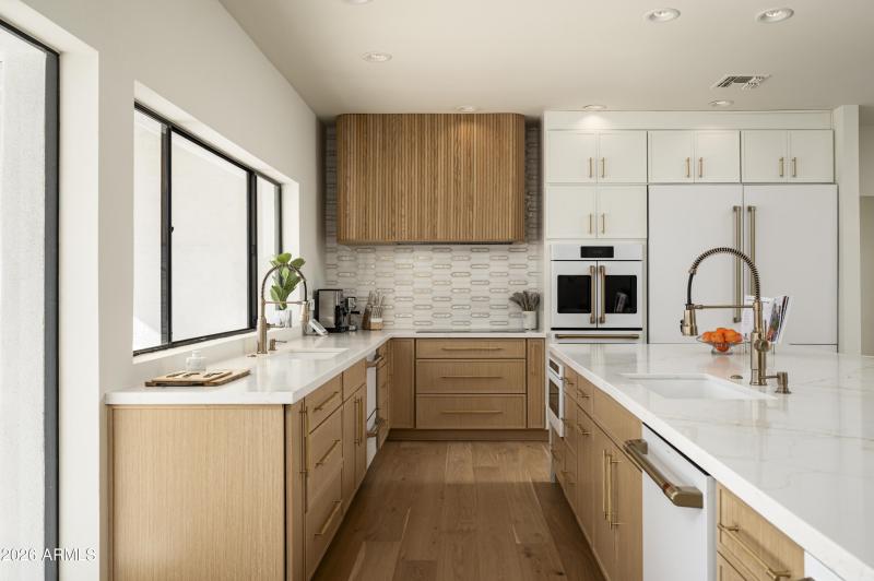 10111 E Cholla St-15