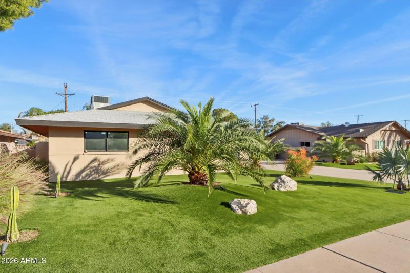 4-web-or-mls-N 82nd St-S1601-004