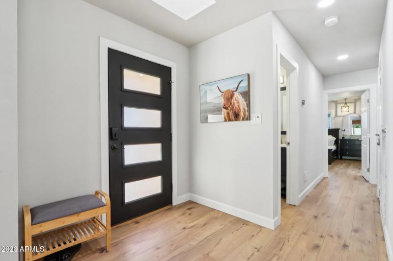 7-web-or-mls-N 82nd St-S1601-007