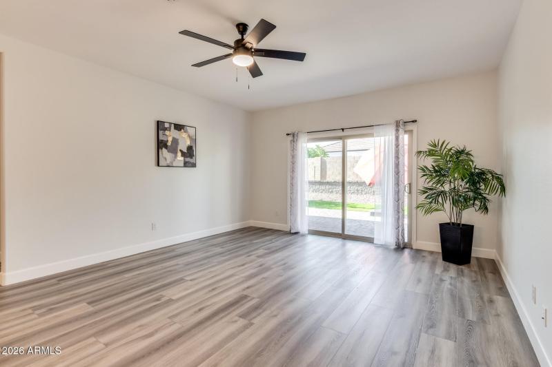 49 Light & Bright Living Room