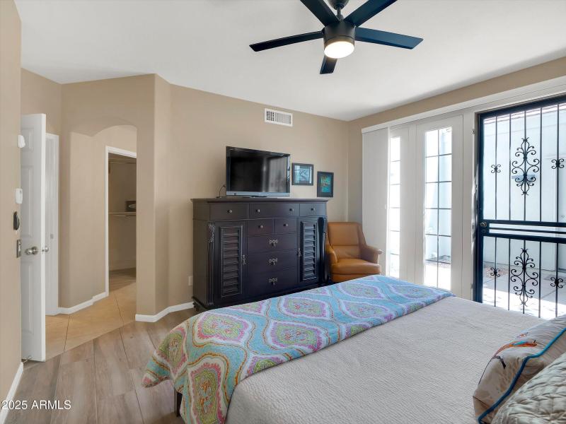 Master Bedroom new (6)