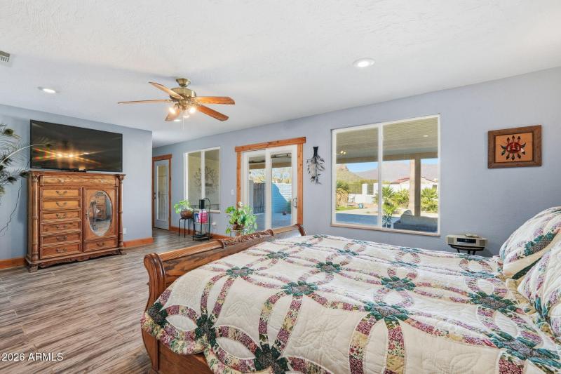 10046 E Hummingbird Lane