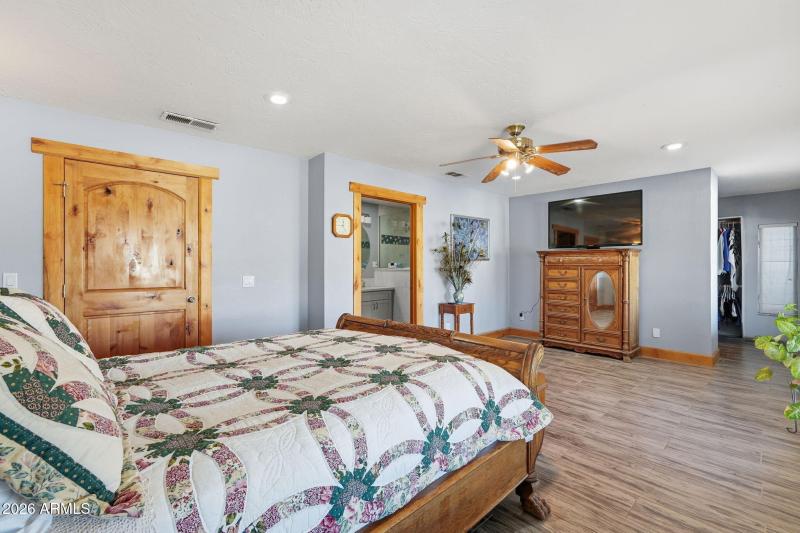 10046 E Hummingbird Lane