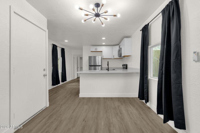 49-web-or-mls-2334-w-morten-ave