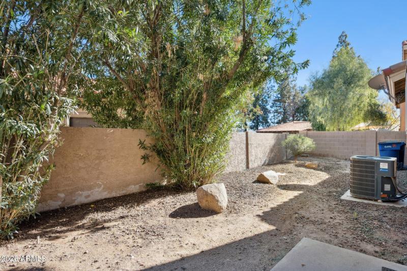 26-web-or-mls-1417-n-dana-st