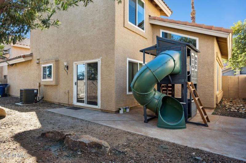 25-web-or-mls-1417-n-dana-st