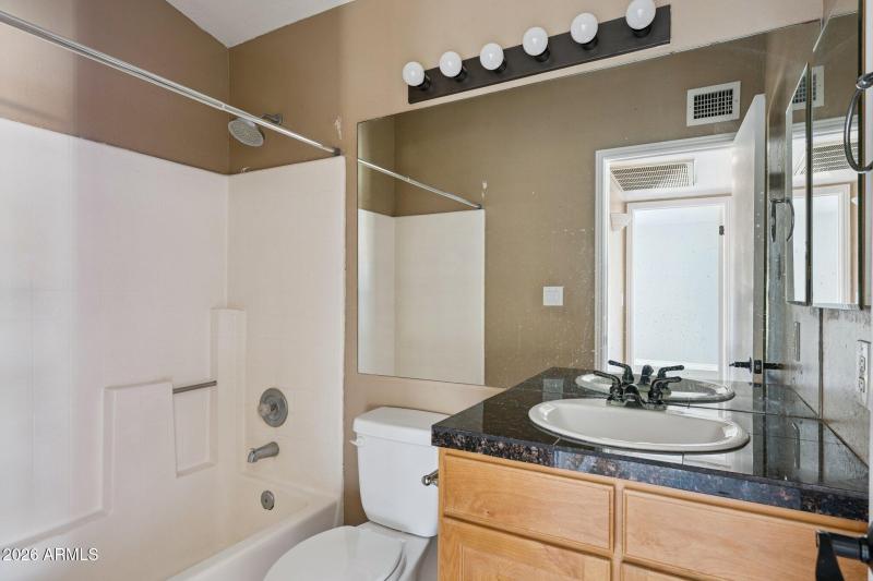 23-web-or-mls-1417-n-dana-st