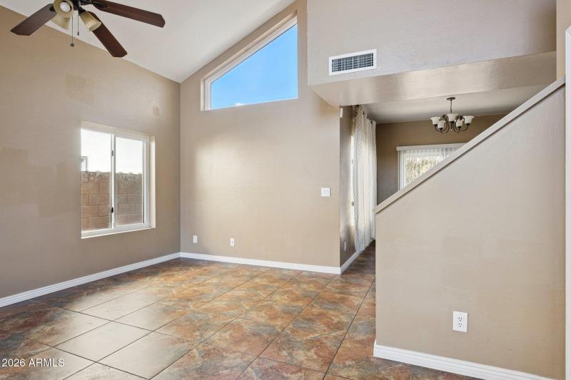 5-web-or-mls-1417-n-dana-st