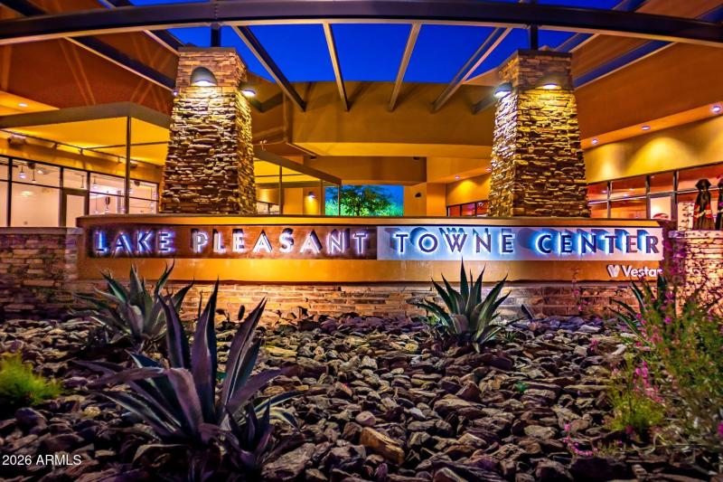 Lake Pleasant Towne Center
