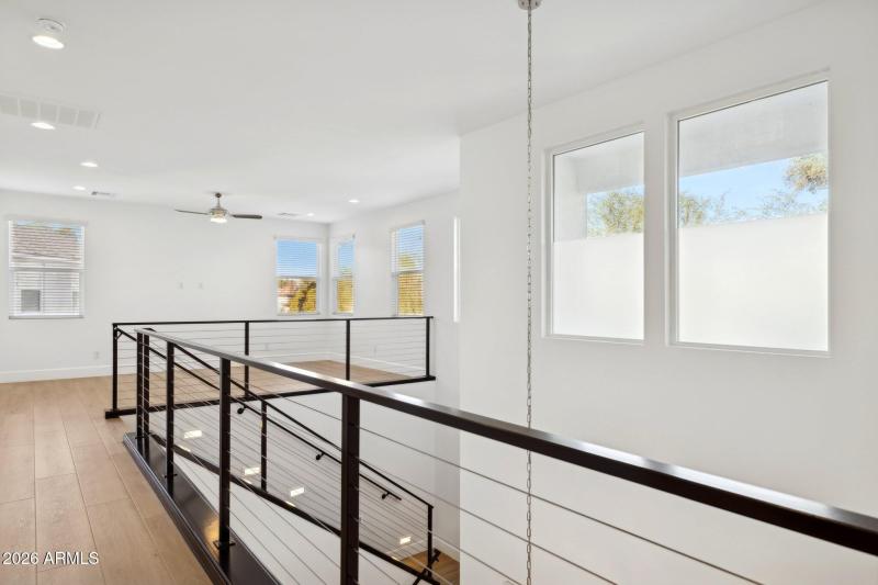 30-web-or-mls-3814-e-crittenden-ln