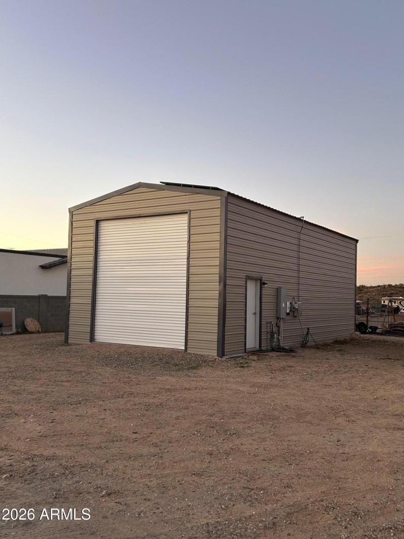 TT RV Barn w 200 amps