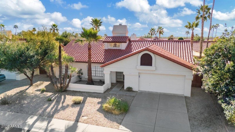 Look @ That Long Driveway