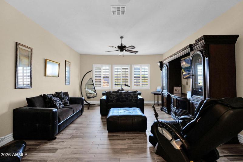 14-web-or-mls-P1448176