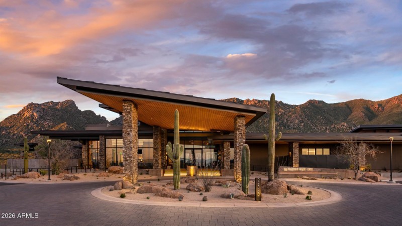 Sereno_Canyon_MHL_FTElevation_8413_1920