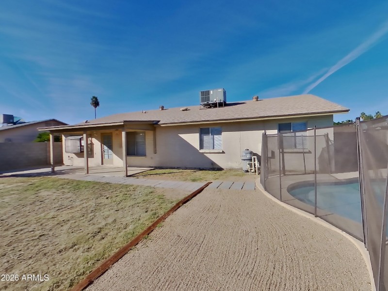 14_pc_3sQ1y9ksVD_1OxnC1kyAM_center_0