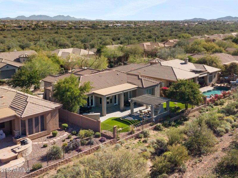 57-web-or-mls-41008-n-club-pointe-dr