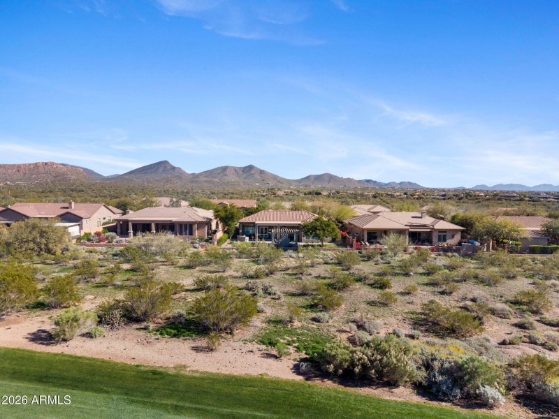 59-web-or-mls-41008-n-club-pointe-dr