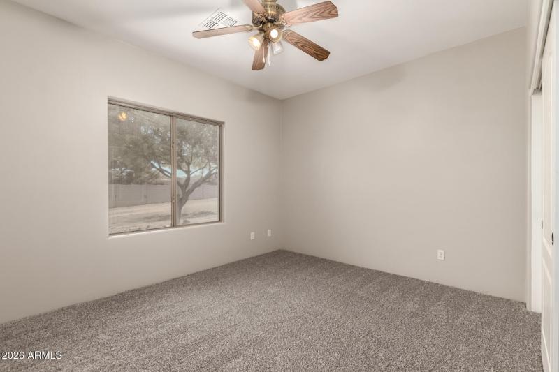 29 - Orangewood 7802