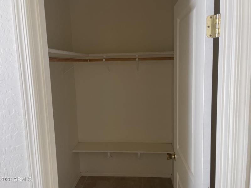 16 BR 1 closet 1001