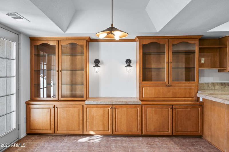 1920 E Maryland Ave #31-11