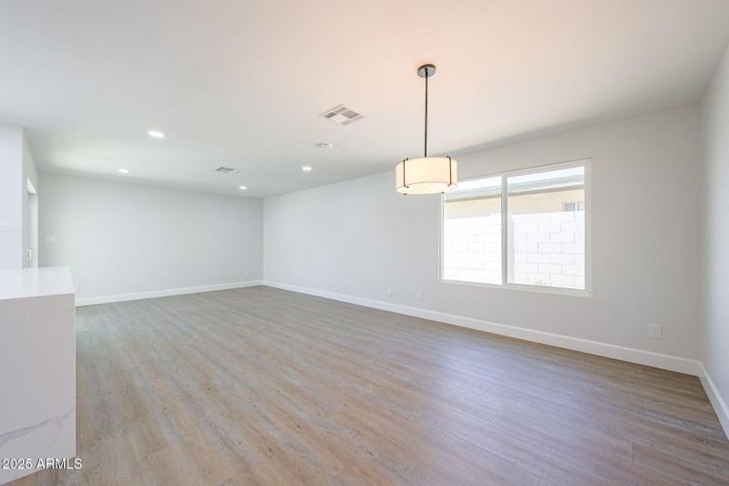 Dining & Family Room