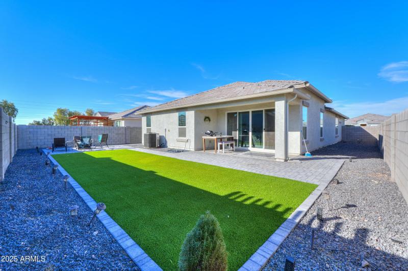 Artificial turf