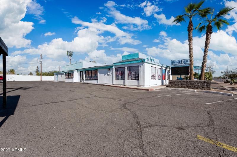 5828 W Indian School Rd Phoenix AZ 85031