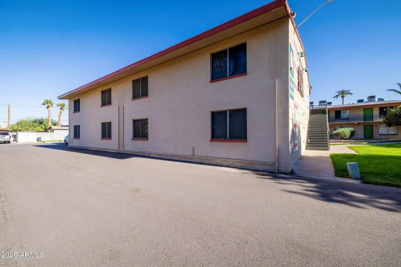 Urban Gardens - Exterior (2)