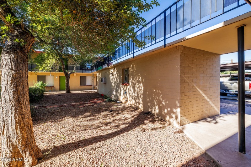 Urban Gardens - Exterior (8)