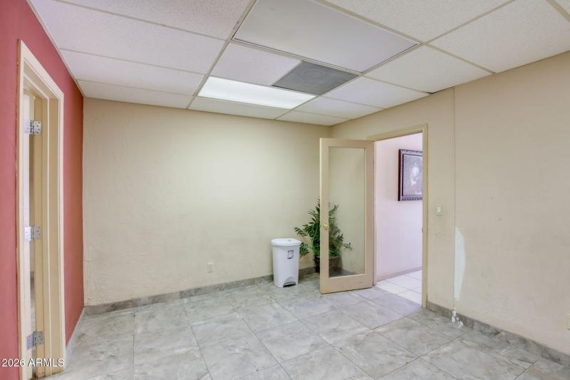 27-web-or-mls-4496 N Black Canyon Hwy -