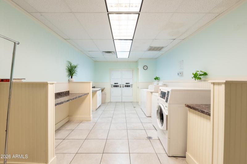 6j laundry room