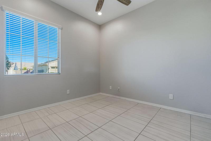 21-web-or-mls-Interior-24