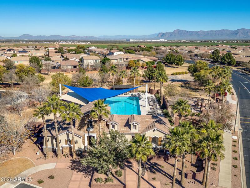 69-web-or-mls-Exterior-62