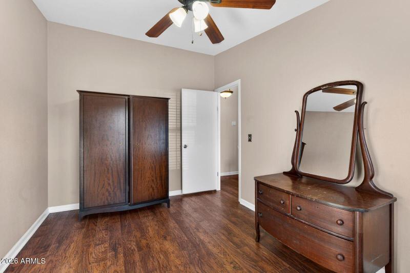 Sparkling Bdrm 2 Arm