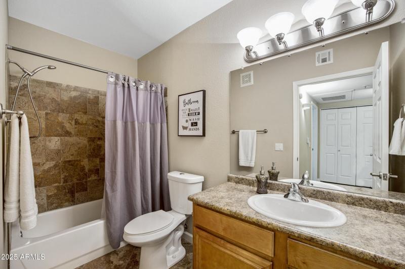 4925 E Desert Cove Ave unit 103-17