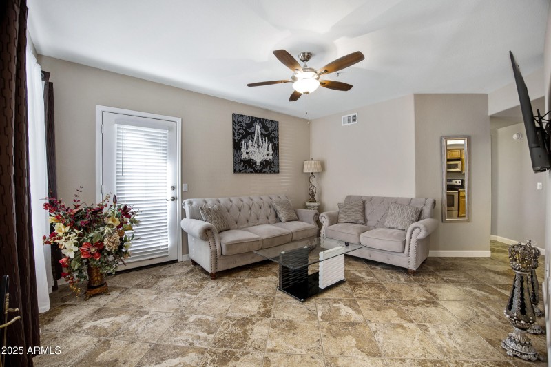 4925 E Desert Cove Ave unit 103-7