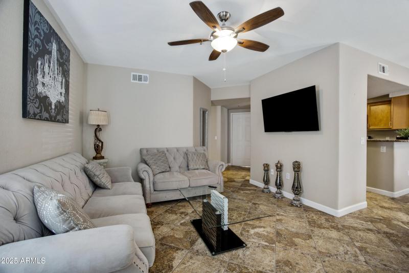 4925 E Desert Cove Ave unit 103-8