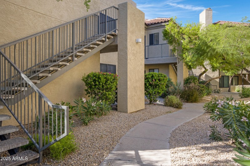 4925 E Desert Cove Ave unit 103-24